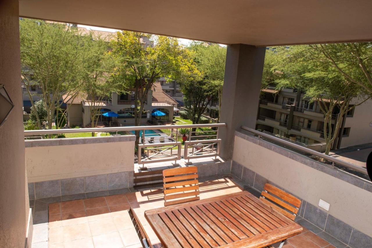Grayston Exec Apartments Joanesburgo Exterior foto