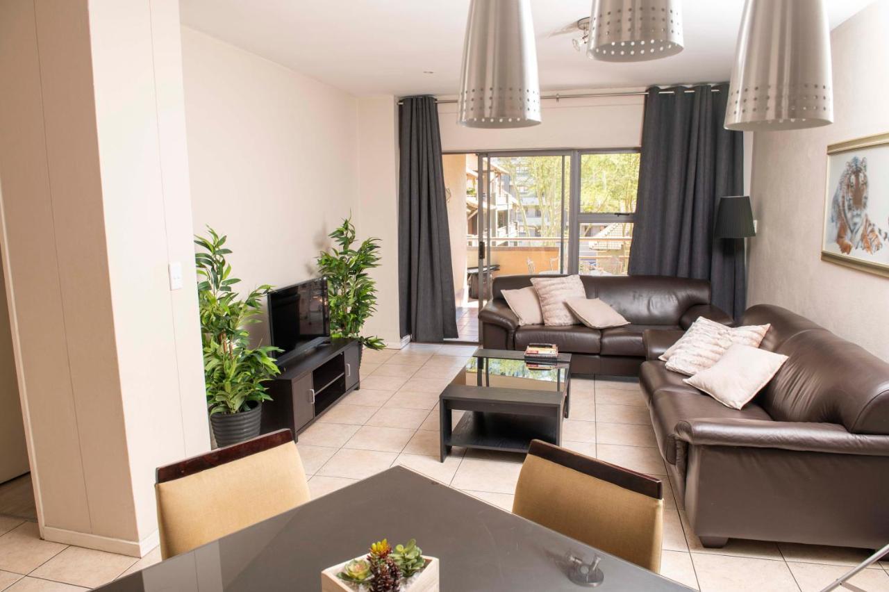 Grayston Exec Apartments Joanesburgo Exterior foto